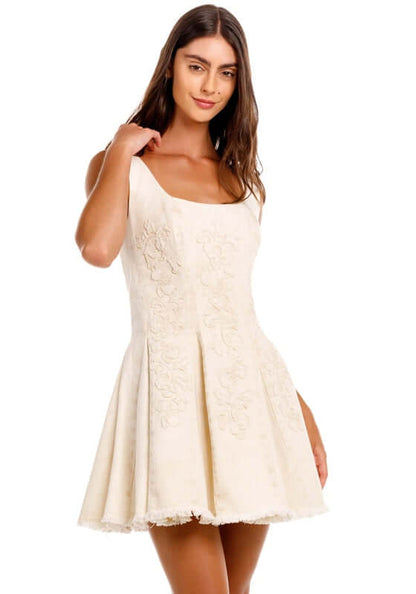 Kristen Sereia Dress by Agua Bendita, featuring a structured bodice and a pleated skirt in soft cotton.